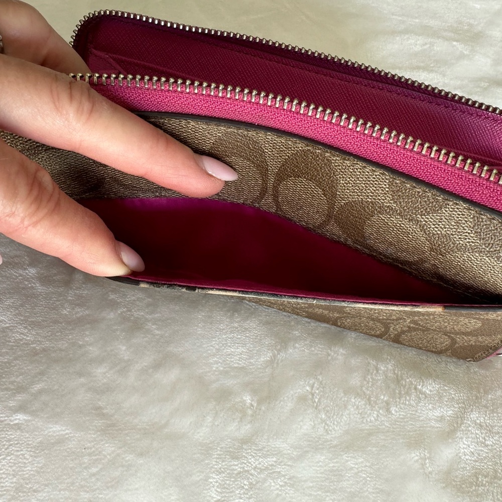 Coach wallet - Picture 3 of 15